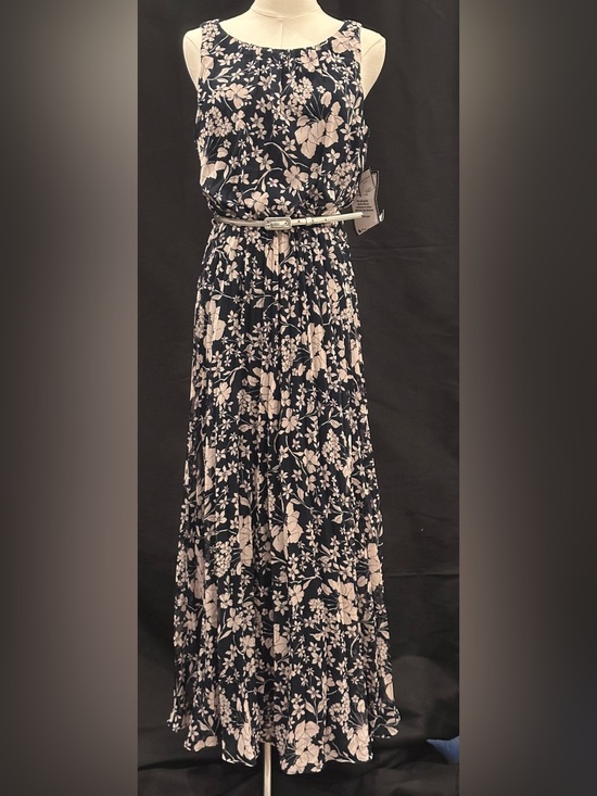 Jessica Howard Dresses & Skirts - Jessica Howard Midnight NavyFloral Pleated Maxi Skirt with Cream Print